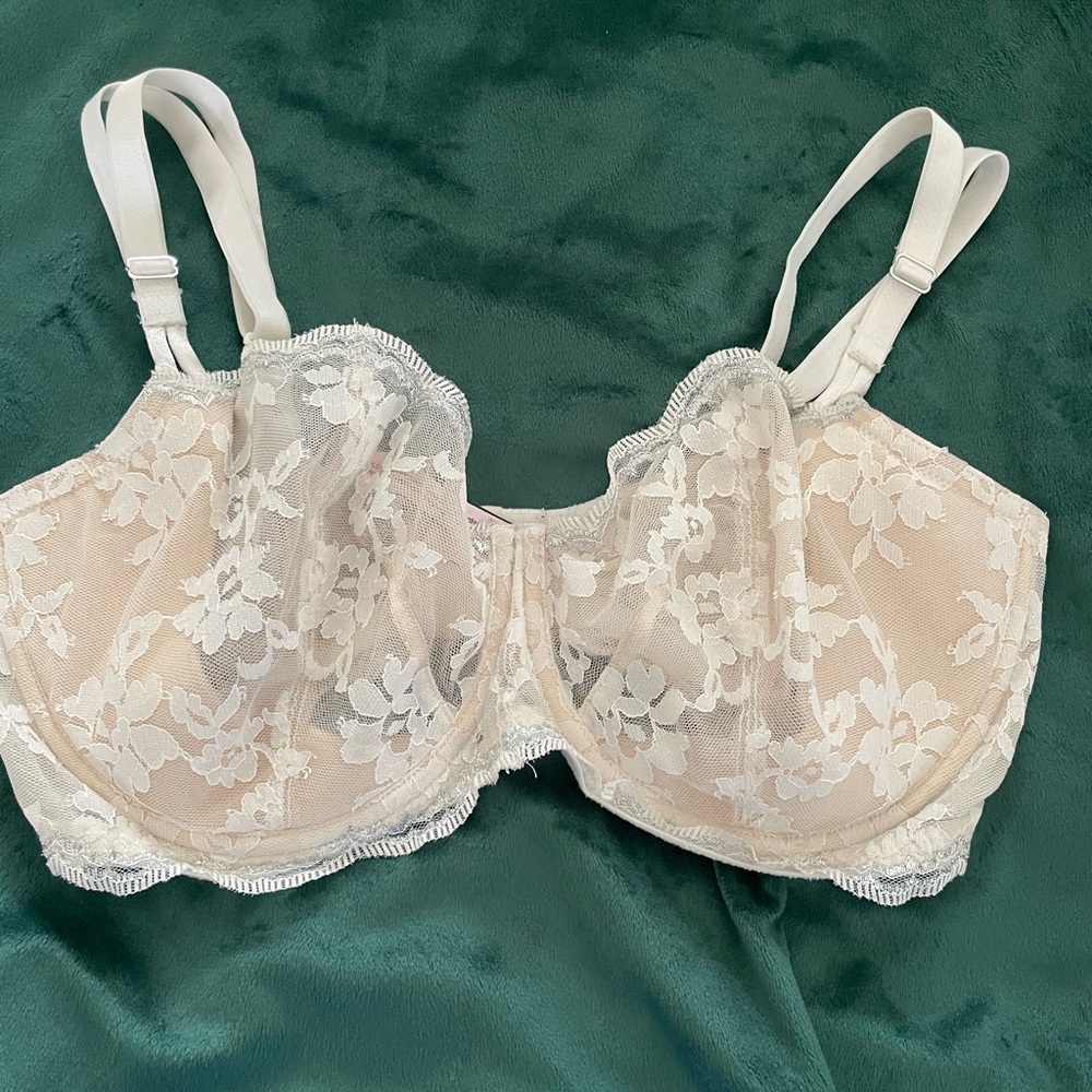 Victoria’s Secret bra